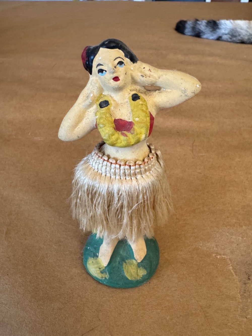 Vintage Hula Girl Nodder